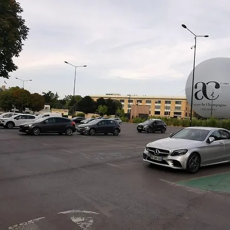 Sowilo En Hyper Centre D'epernay Apartamento Épernay