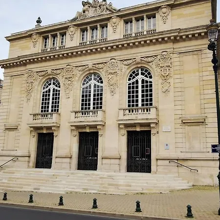 Sowilo En Hyper Centre D'epernay Épernay